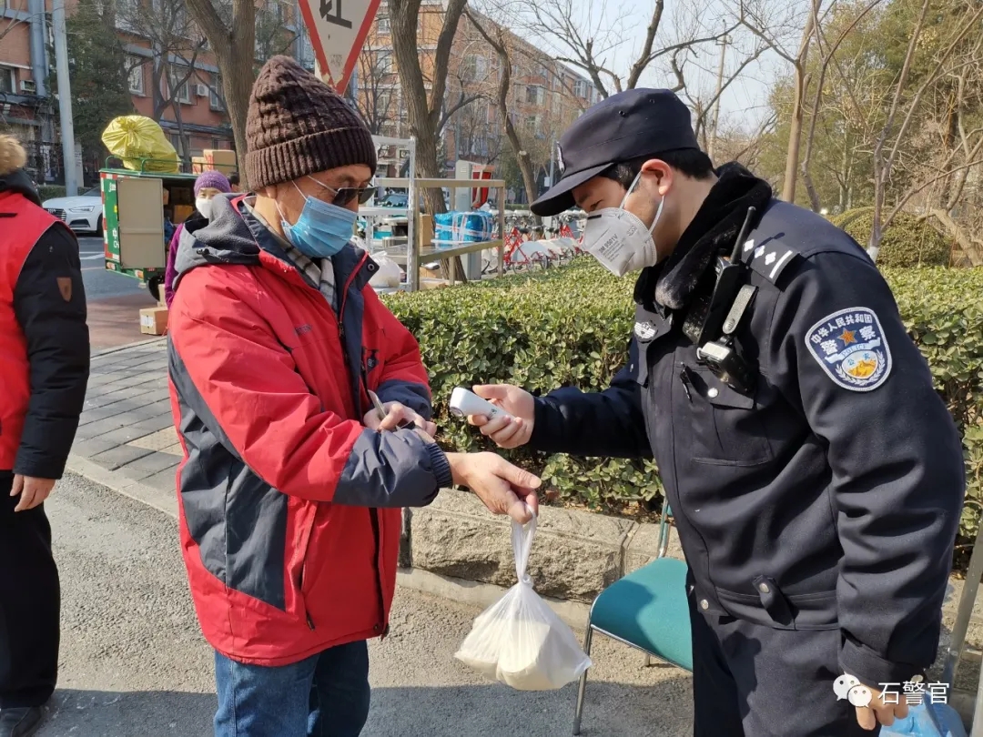 疫情期间警察的"新技能"排行榜,第一名竟然是