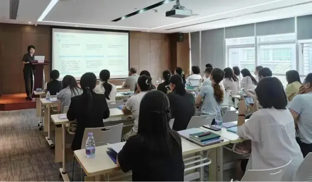 开展惠企政策专题宣讲 开展惠企政策专题宣讲