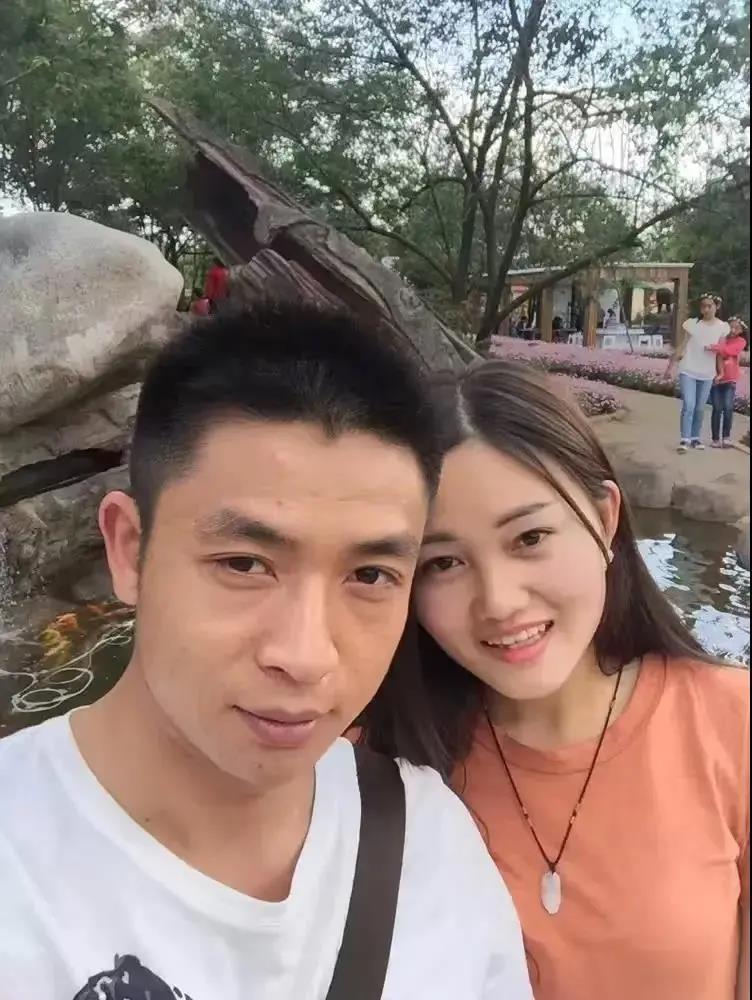 他被嫌疑人咬住手臂,拖行20多米……战疫民警的这些镜头,让网友瞬间